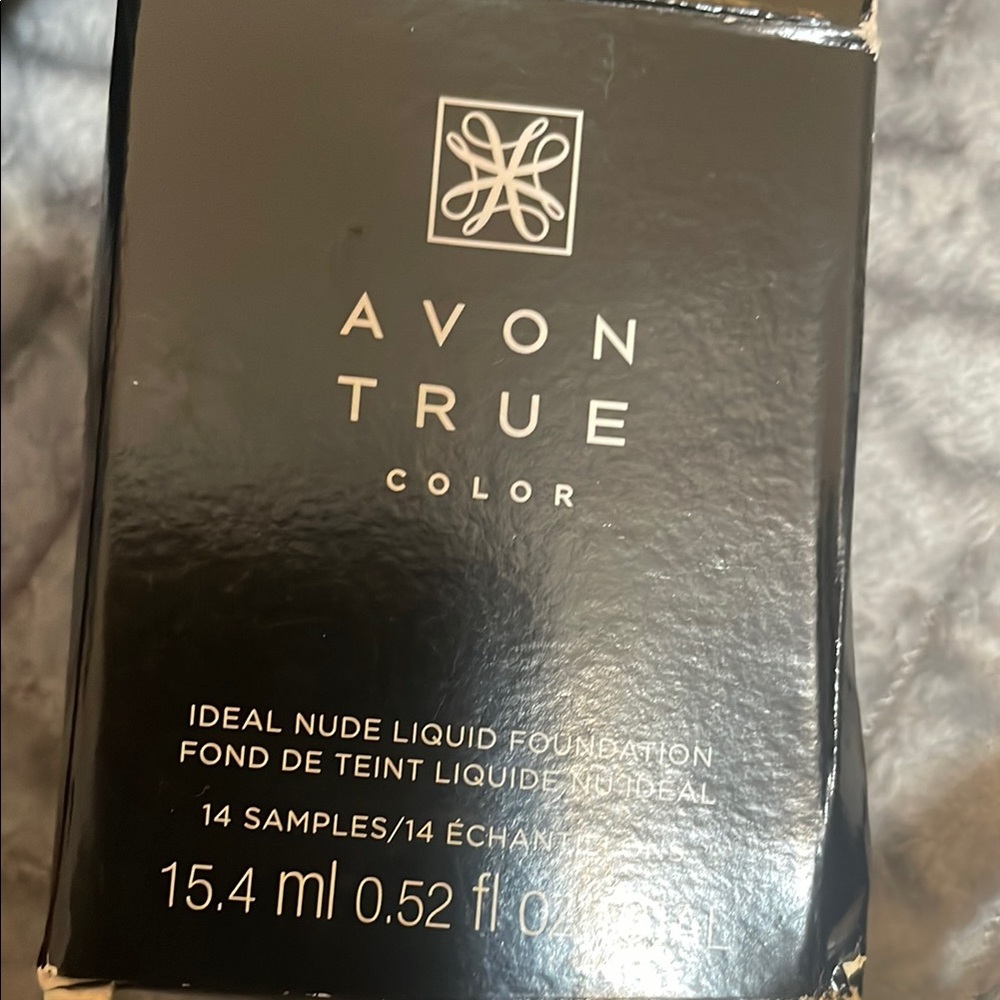 Avon Invisible Coverage Sample Packets - Picture 2 of 3